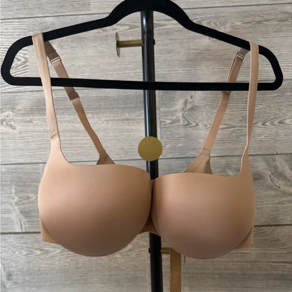 SKIMS Nude T-Shirt Bra